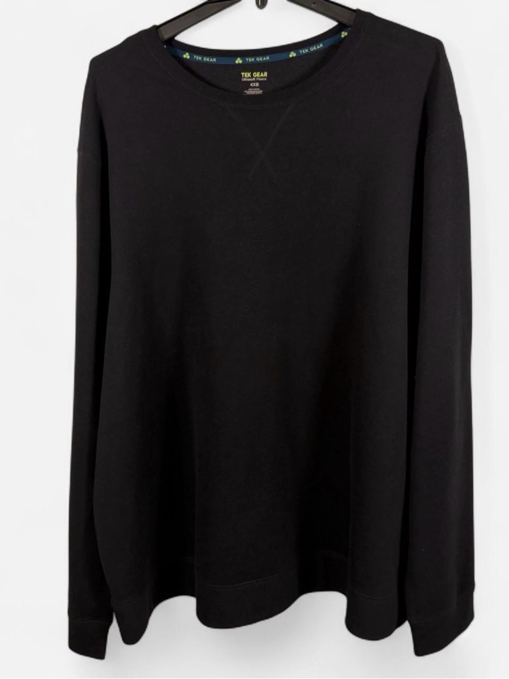 XWT-Tek Gear Men’s Black Crewneck Sweater